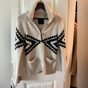 Aritzia TNA sweater